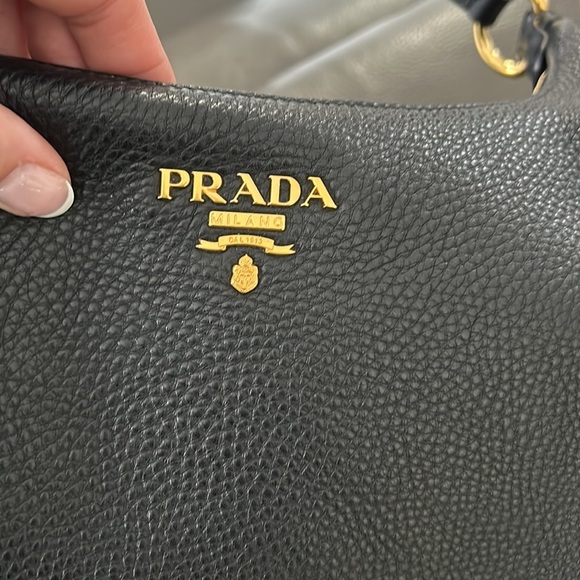 *Sold*  PRADA Black Vitello Daino Leather Zip-Top Hobo Bag BR4311 - Picture 8 of 17